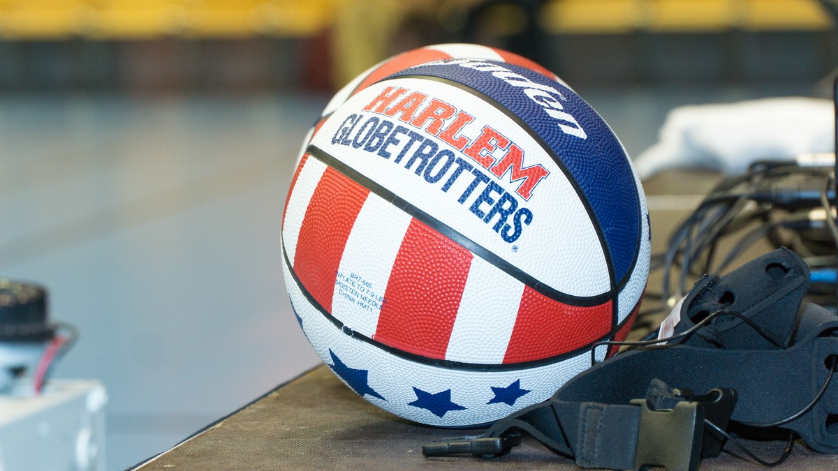 O Fotomagazin / Harlem Globetrotters in der TipsArena 2016